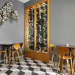 Le Meridien Columbus, The Joseph